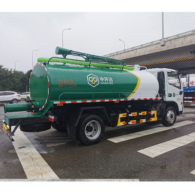 城市清道夫 吸糞車與吸污車的默默奉獻(xiàn)