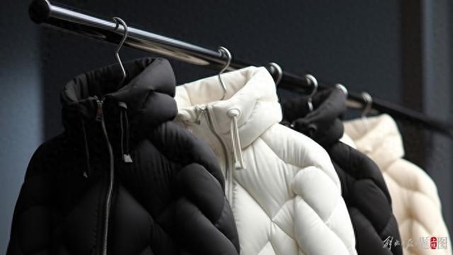央視曝光羽絨被"以絲充絨"亂象 假羽絨制品泛濫(2)